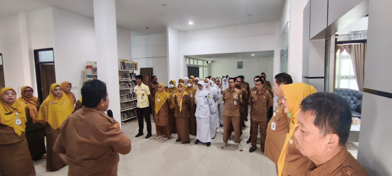 Apel Pagi RSUD Sambas, Kabid Mutu dan Data Informasi Tekankan Penguatan Mutu Pelayanan